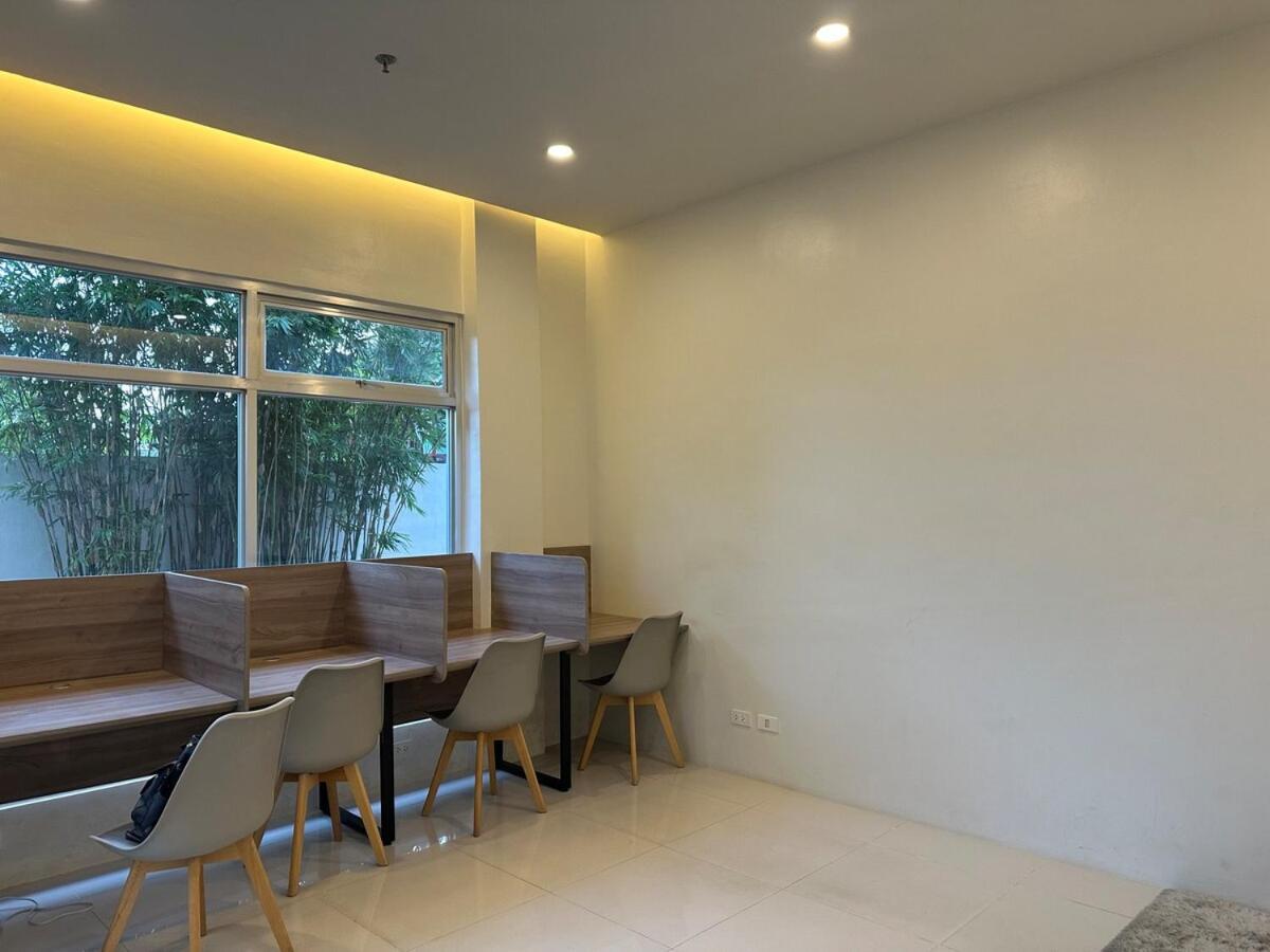 View Near Fuente Osmena Netflix Wifi Pool * Cebu